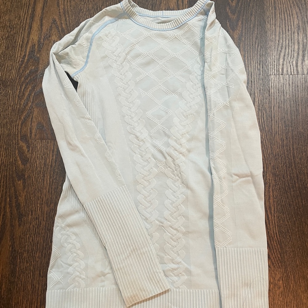 Cable Pattern Thick top